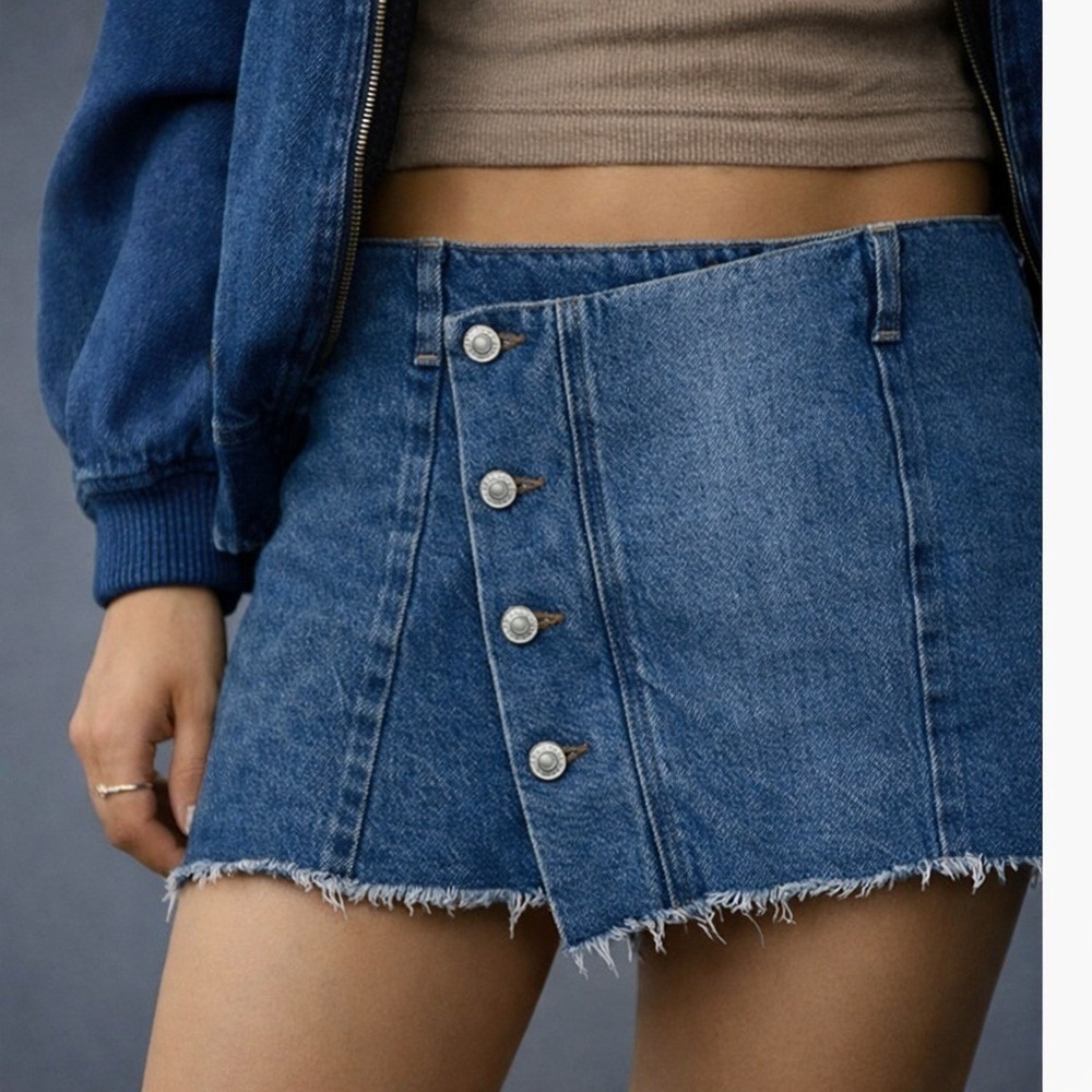 American Eagle Y2K Low-Rise A-Line Denim Mini Skirt Size 2 Medium Wash Raw EUC - Picture 3 of 12